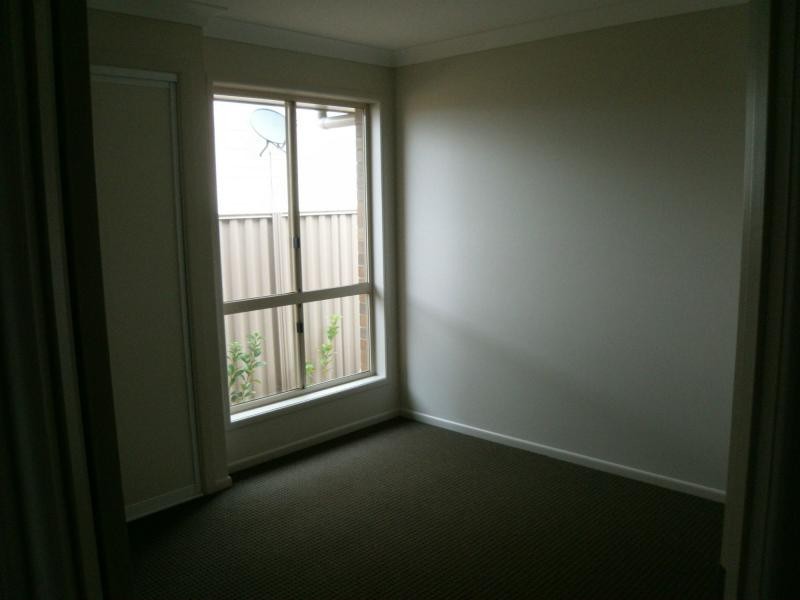 Unit 2/22 Stewart Avenue, Warwick QLD 4370