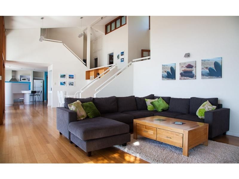 8 Pratt Court, Point Lookout, Point Lookout QLD 4183