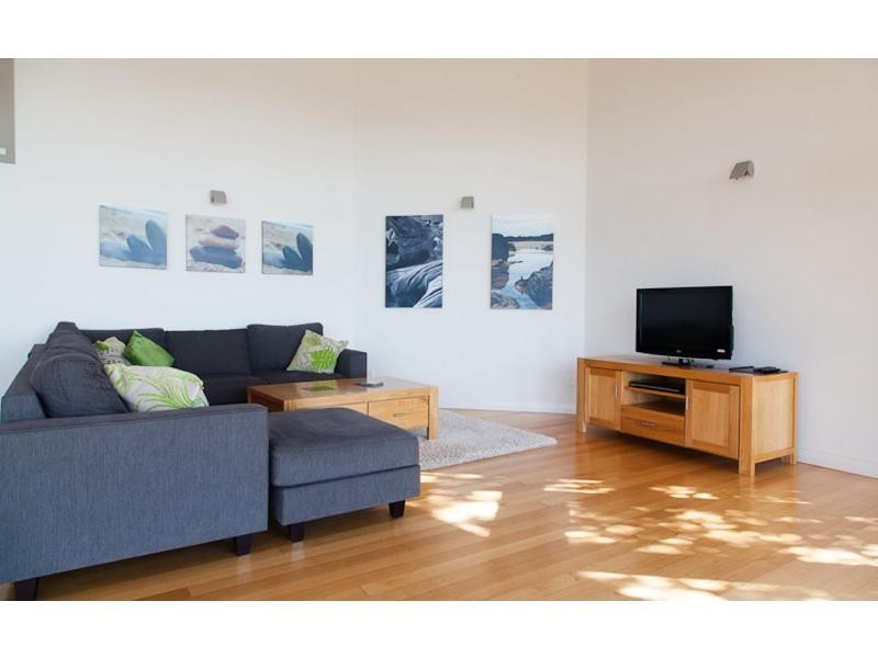 8 Pratt Court, Point Lookout, Point Lookout QLD 4183