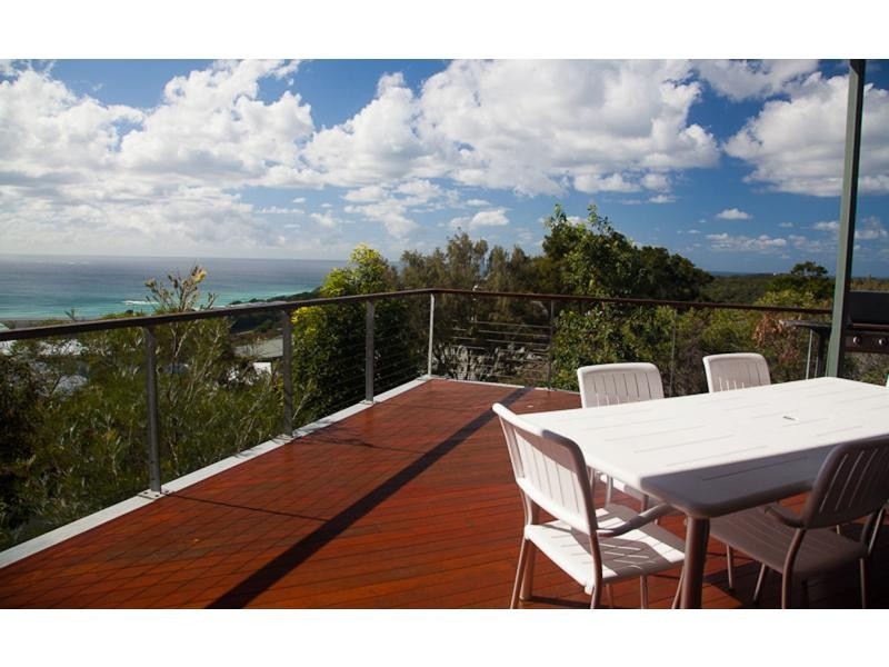 8 Pratt Court, Point Lookout, Point Lookout QLD 4183