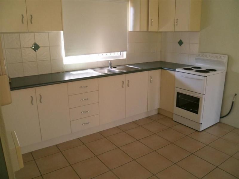 2/13 Cecil Street, Warwick QLD 4370