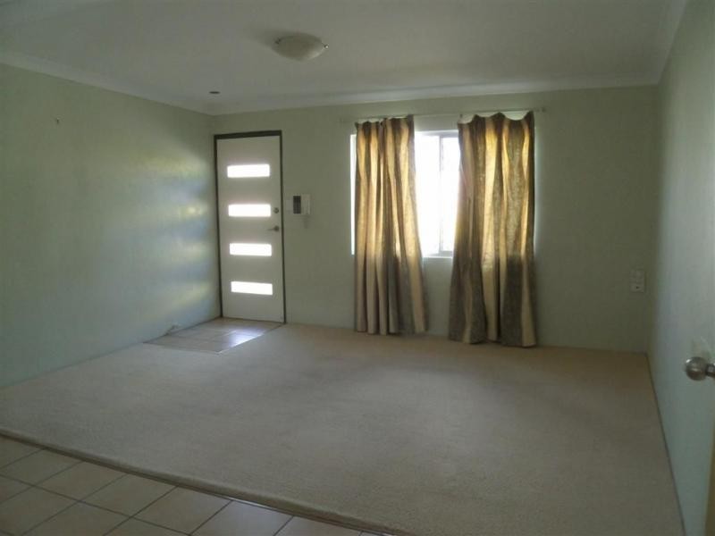 2/13 Cecil Street, Warwick QLD 4370