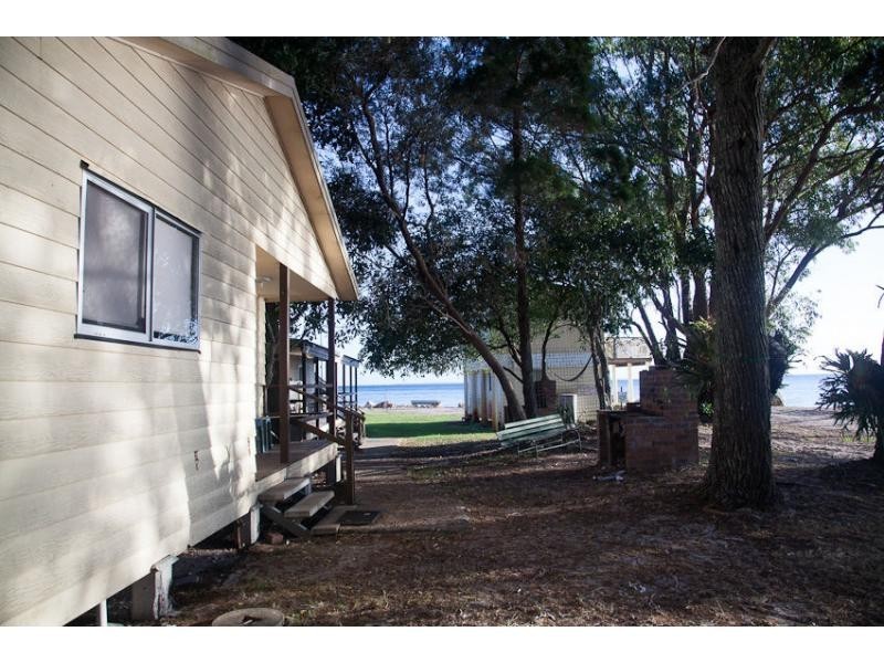 2 Birch Street, Amity Point QLD 4183
