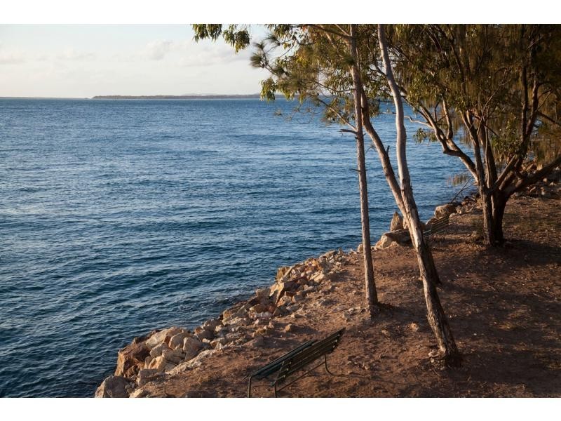2 Birch Street, Amity Point QLD 4183