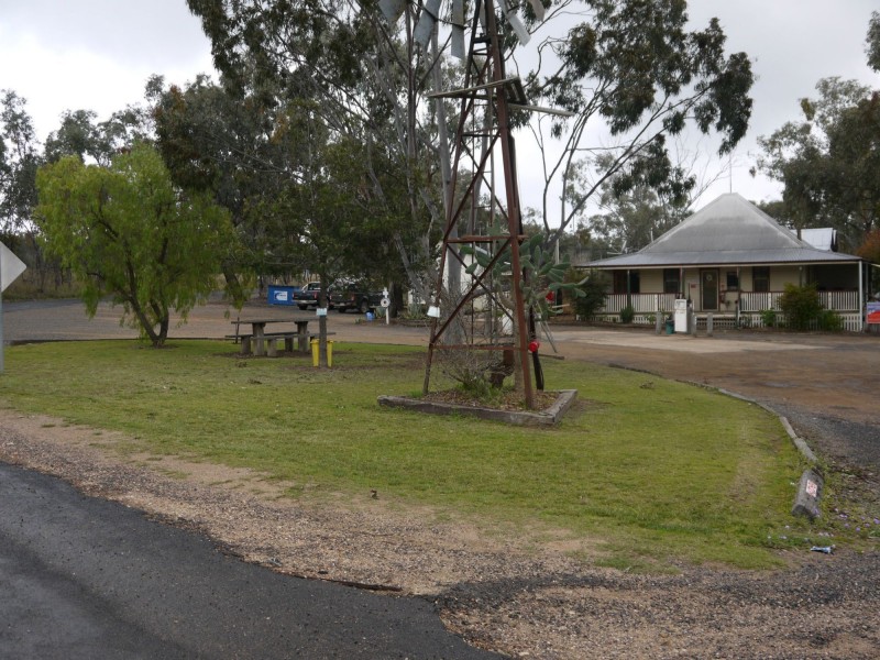 . Gore Roadhouse Cunningham Highway, Gore QLD 4352