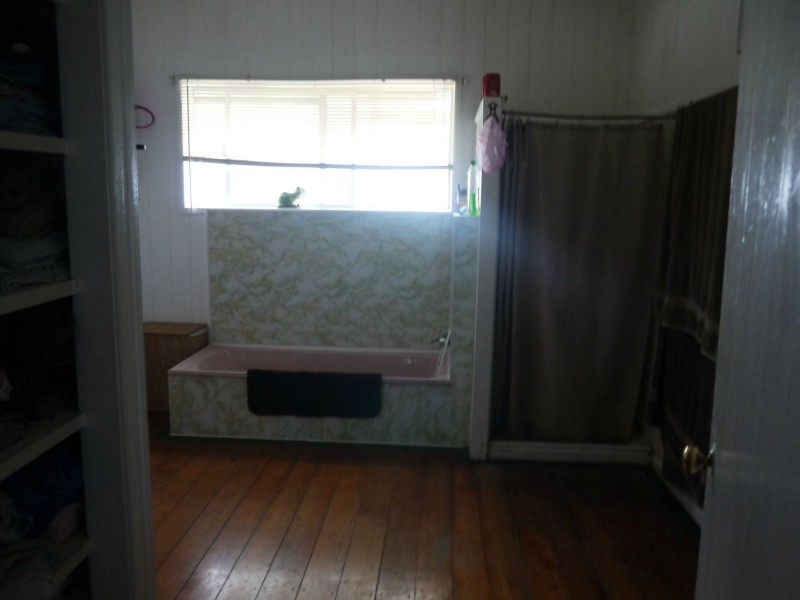 . Gore Roadhouse Cunningham Highway, Gore QLD 4352