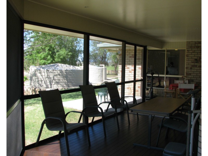 258 Swanfel Road, Swanfels QLD 4371