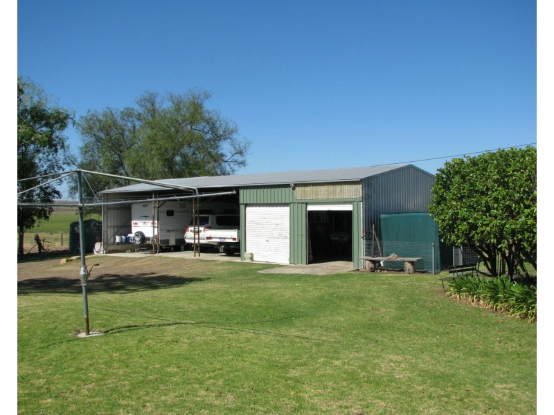 258 Swanfel Road, Swanfels QLD 4371