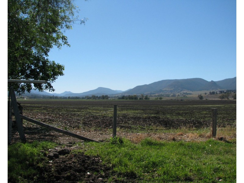 258 Swanfel Road, Swanfels QLD 4371
