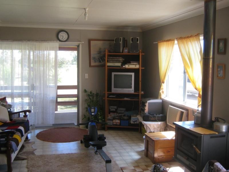 16 Tobacco Road, Inglewood QLD 4387