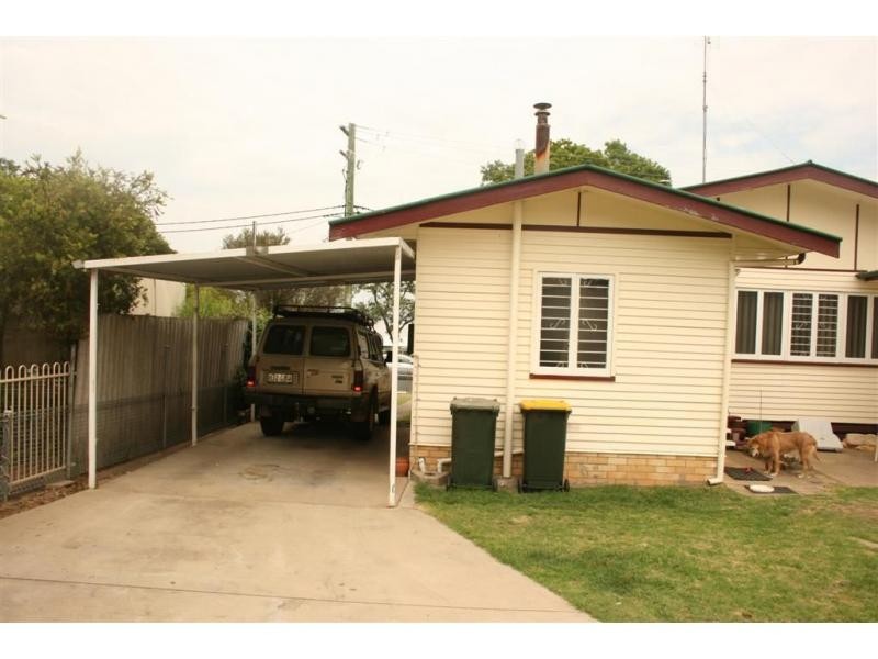 4 Gillam Street, Warwick QLD 4370
