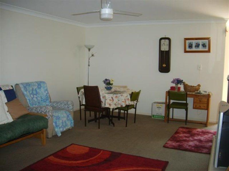 Duplex 1/4 Peregrine Street, Warwick QLD 4370