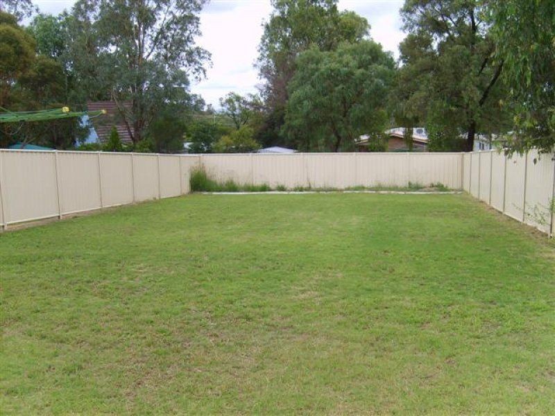 Duplex 1/4 Peregrine Street, Warwick QLD 4370