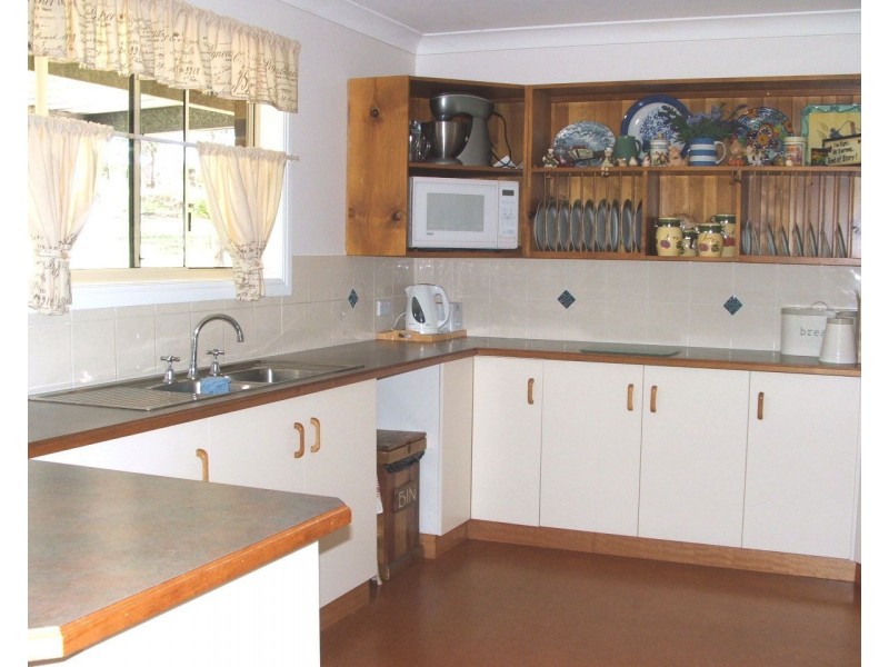 104 Shephards Drive, Deuchar QLD 4362