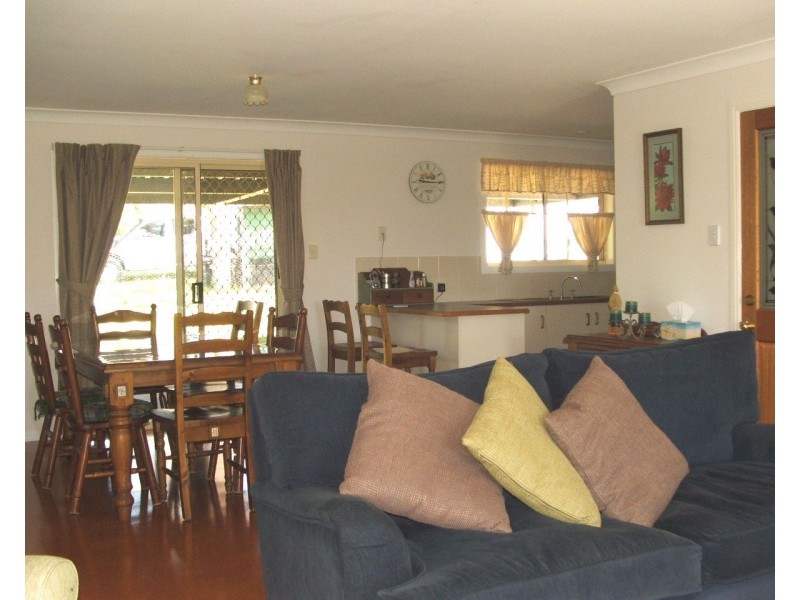 104 Shephards Drive, Deuchar QLD 4362