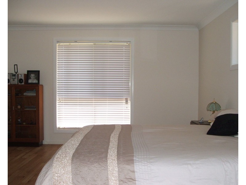 104 Shephards Drive, Deuchar QLD 4362