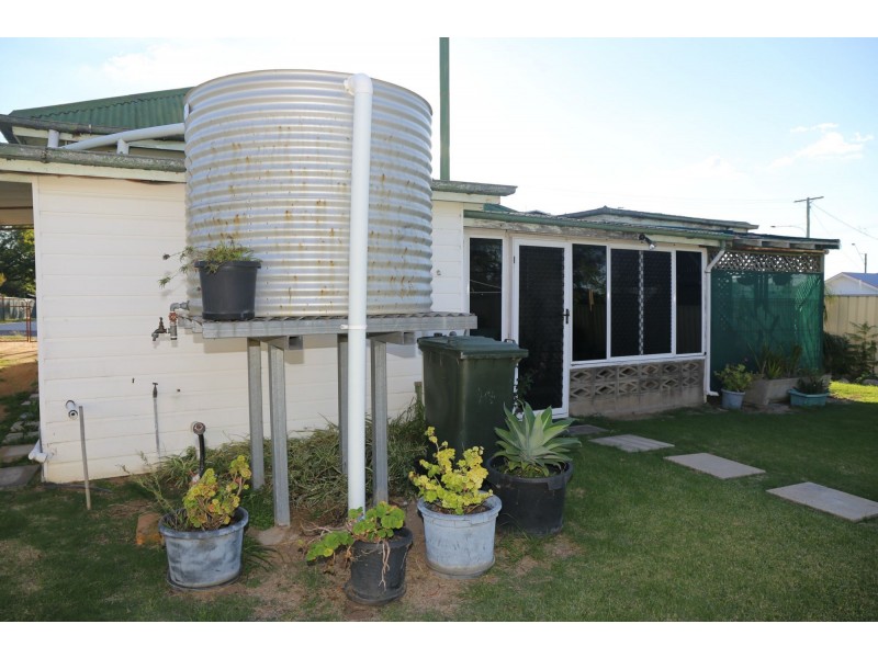 14 Wilga Avenue, Warwick QLD 4370