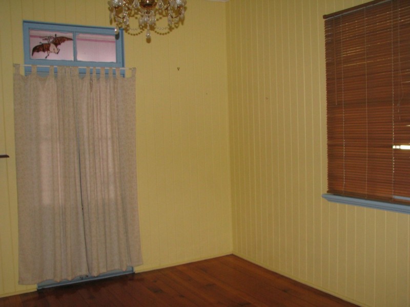 35 Wallace Street, Warwick QLD 4370