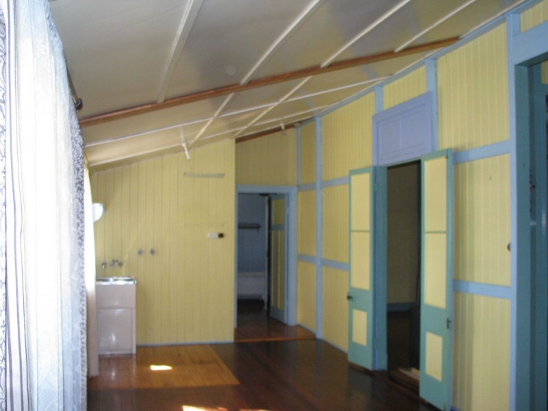 35 Wallace Street, Warwick QLD 4370