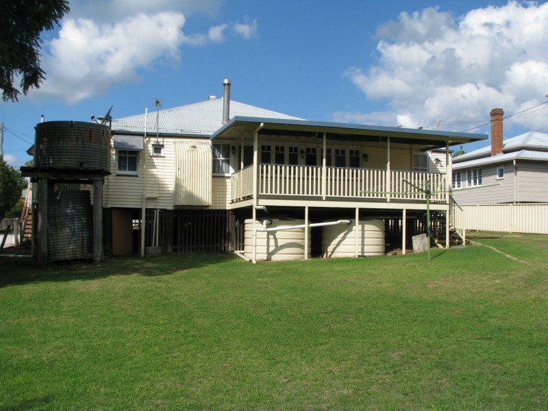 35 Wallace Street, Warwick QLD 4370