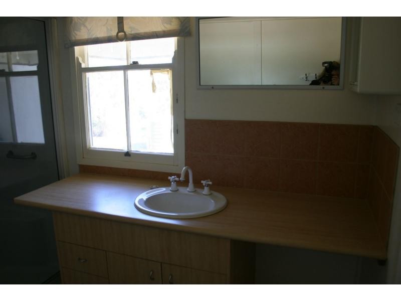 27 Vanneck Street, Yangan, Warwick QLD 4370