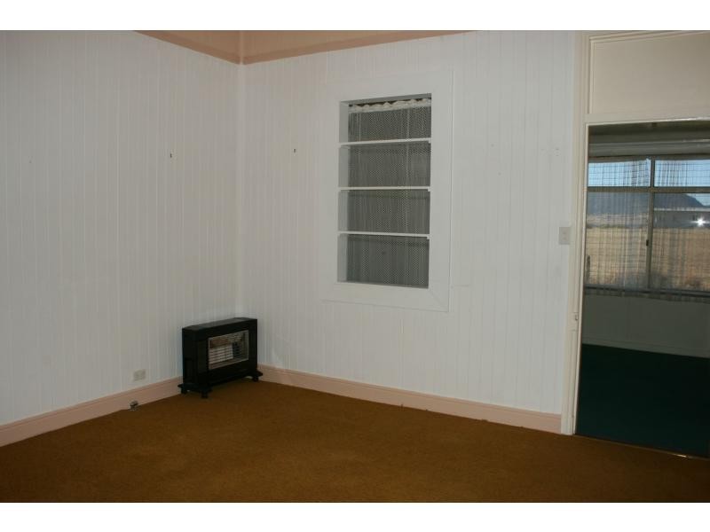 27 Vanneck Street, Yangan, Warwick QLD 4370