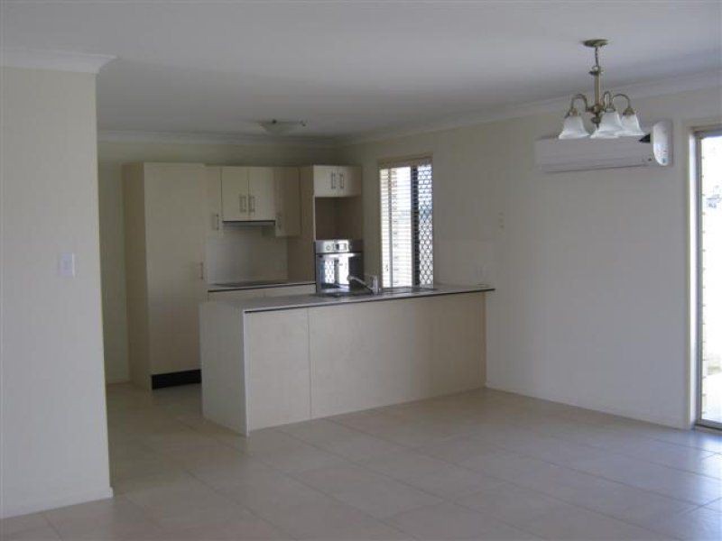 Unit 2/3 Coulsell Street, Warwick QLD 4370