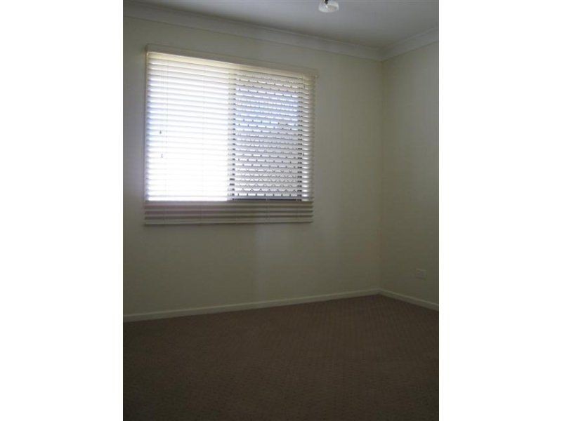 Unit 2/3 Coulsell Street, Warwick QLD 4370