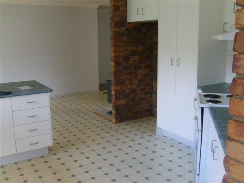 10 Lyons Crescent, Warwick QLD 4370