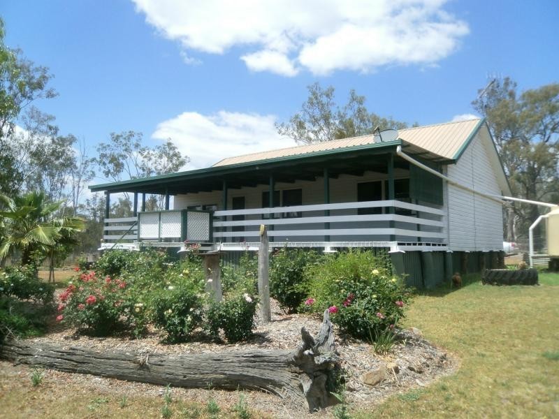 45 Water Tank Road, Pratten QLD 4370