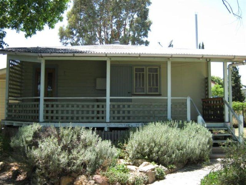 23 Wallace Street, Warwick QLD 4370