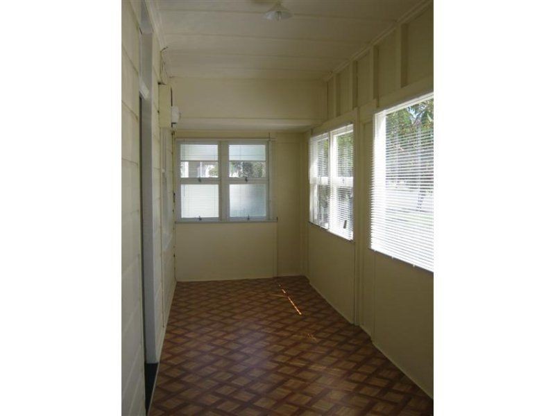 76 Pratten Street, Warwick QLD 4370