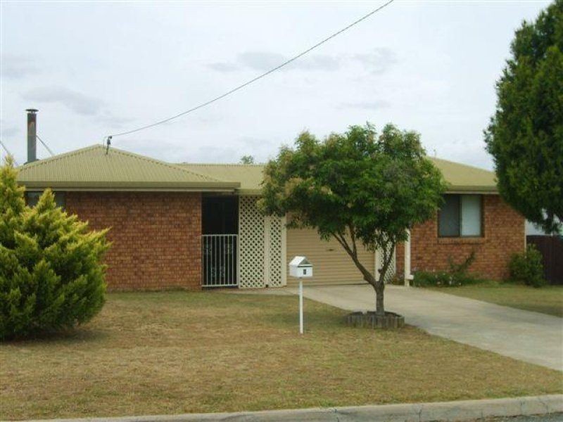 4 Gilbert Crescent, Warwick QLD 4370