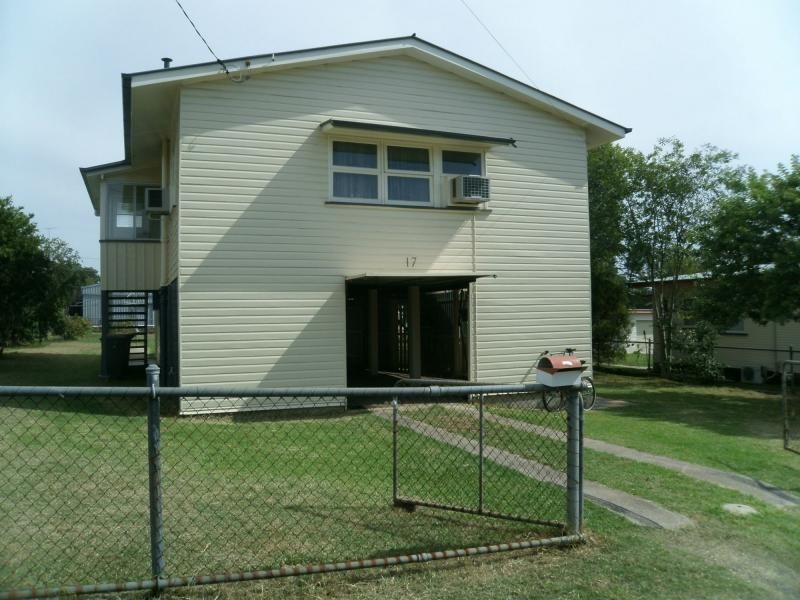17 Clowes Crescent, Warwick QLD 4370