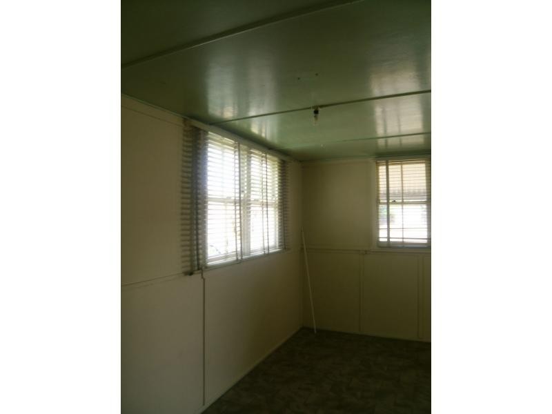 Unit 4/17 King Street, Warwick QLD 4370