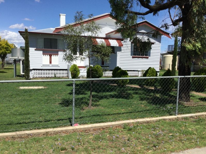 80 Dragon Street, Warwick QLD 4370