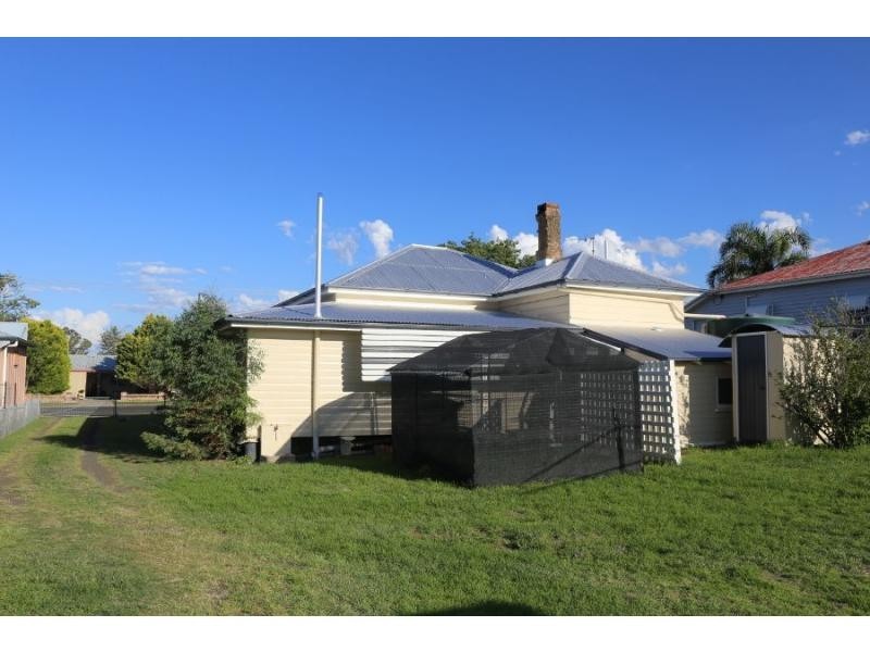 93 Albion Street, Warwick QLD 4370