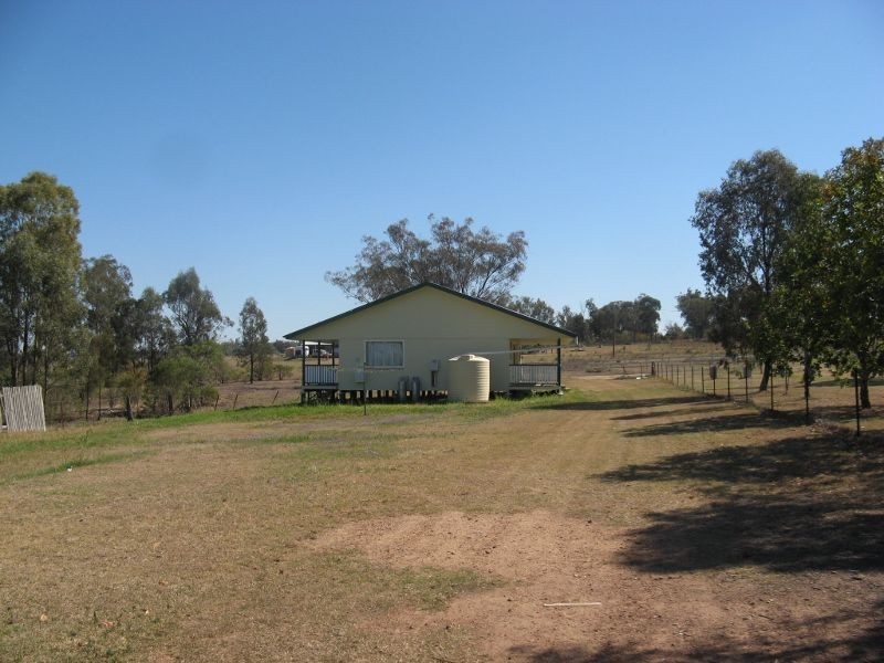 3 Malone Street, Texas NSW 4385