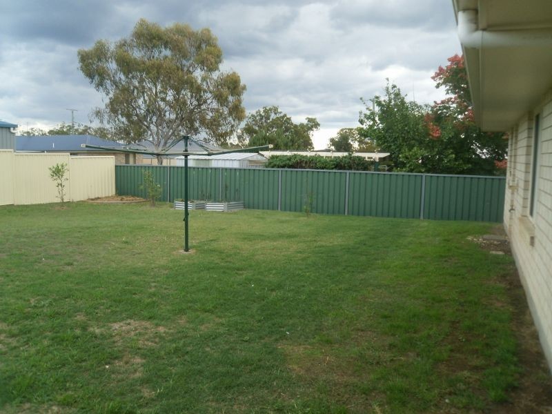 6 Lyons Crescent, Warwick QLD 4370