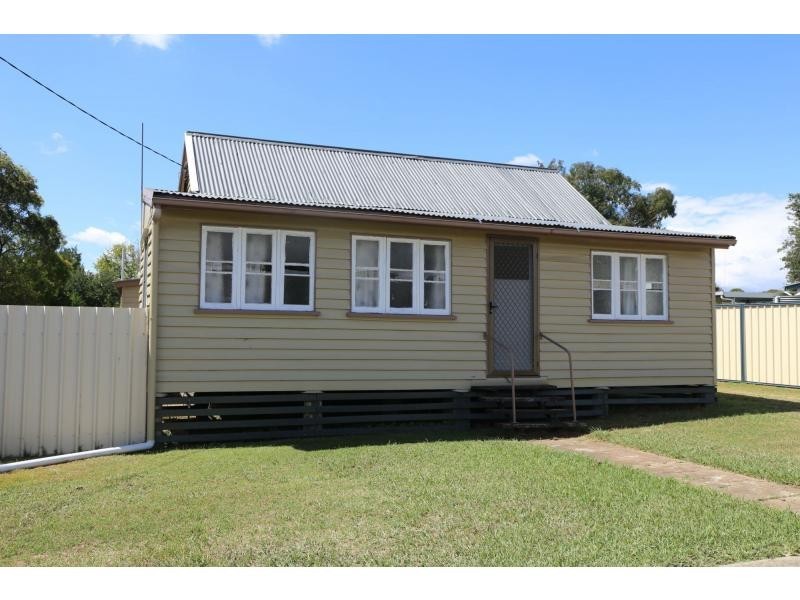 44 Myall Ave, Warwick QLD 4370