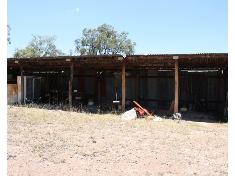 18324 Cunningham Highway, Karara QLD 4352