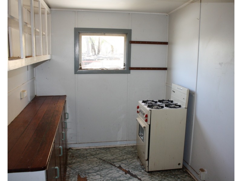 18324 Cunningham Highway, Karara QLD 4352