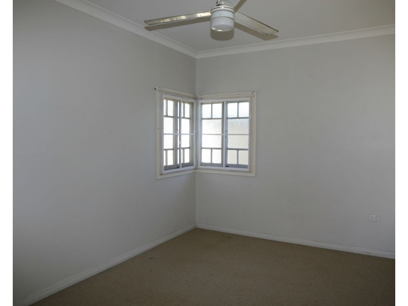 43 McIntyre Street, Leyburn QLD 4365