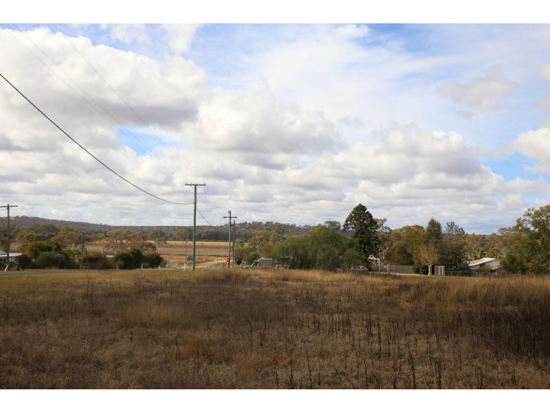 L605 White Street, Pratten QLD 4370