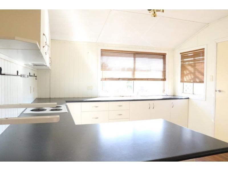 30 Stewart Avenue, Warwick QLD 4370