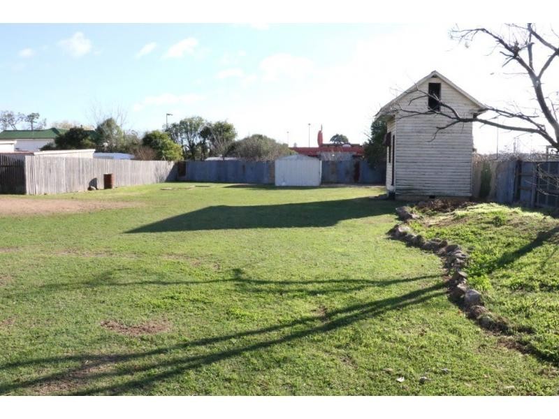 30 Stewart Avenue, Warwick QLD 4370