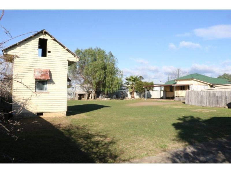 30 Stewart Avenue, Warwick QLD 4370