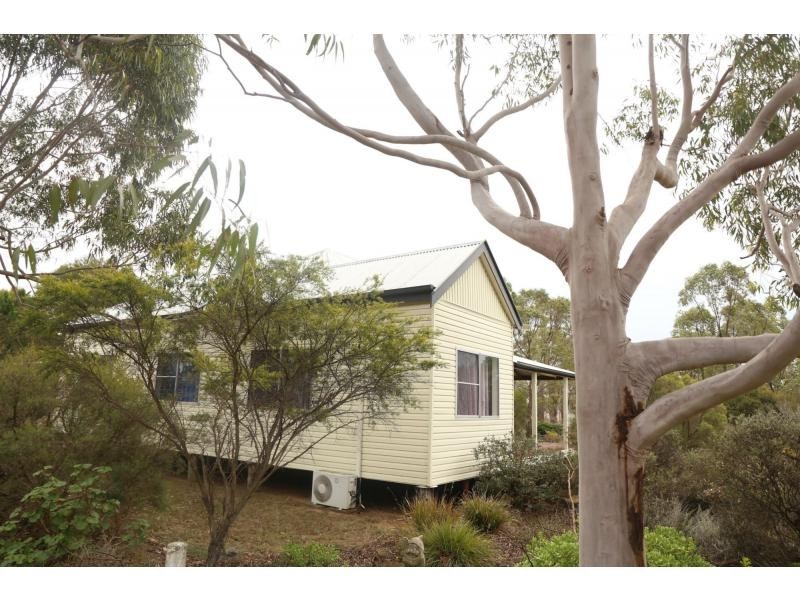 82 Massie-Bony Mountain Road, Massie QLD 4370