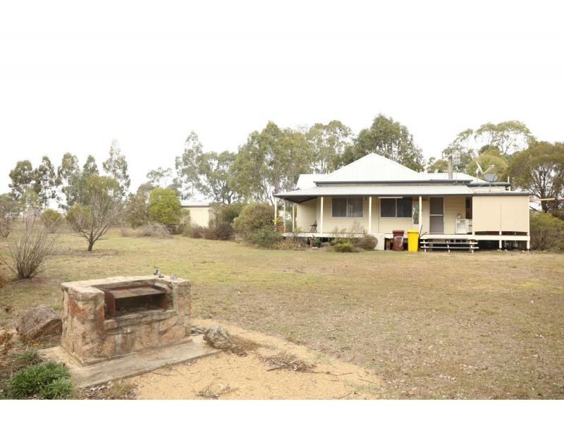 82 Massie-Bony Mountain Road, Massie QLD 4370