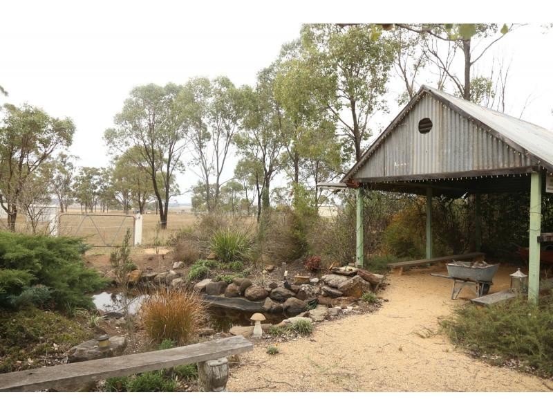 82 Massie-Bony Mountain Road, Massie QLD 4370